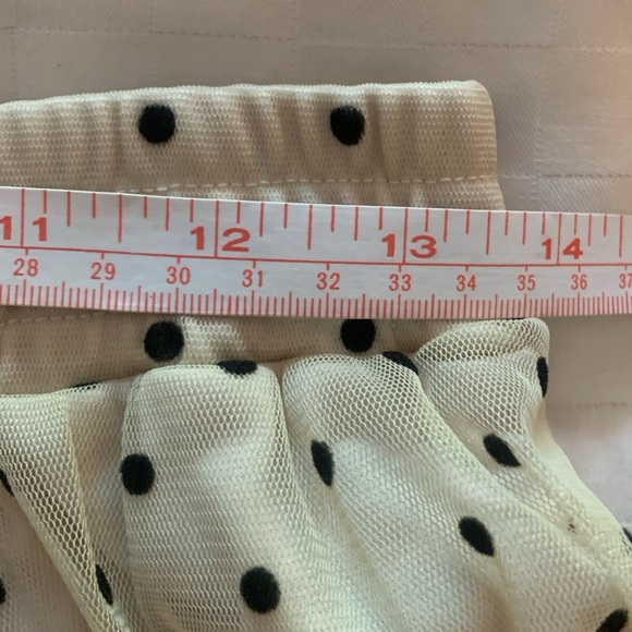 H&M Women’s Cream w/Black Polka Dots, Pleated Chiffon Skirt, Lined; Size S - Picture 3 of 7
